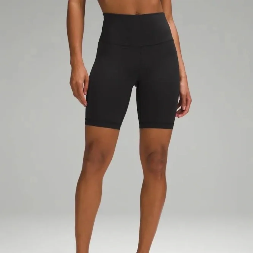 NEW Lululemon Wunder Train High-Rise Short Size 4 Black NWOT